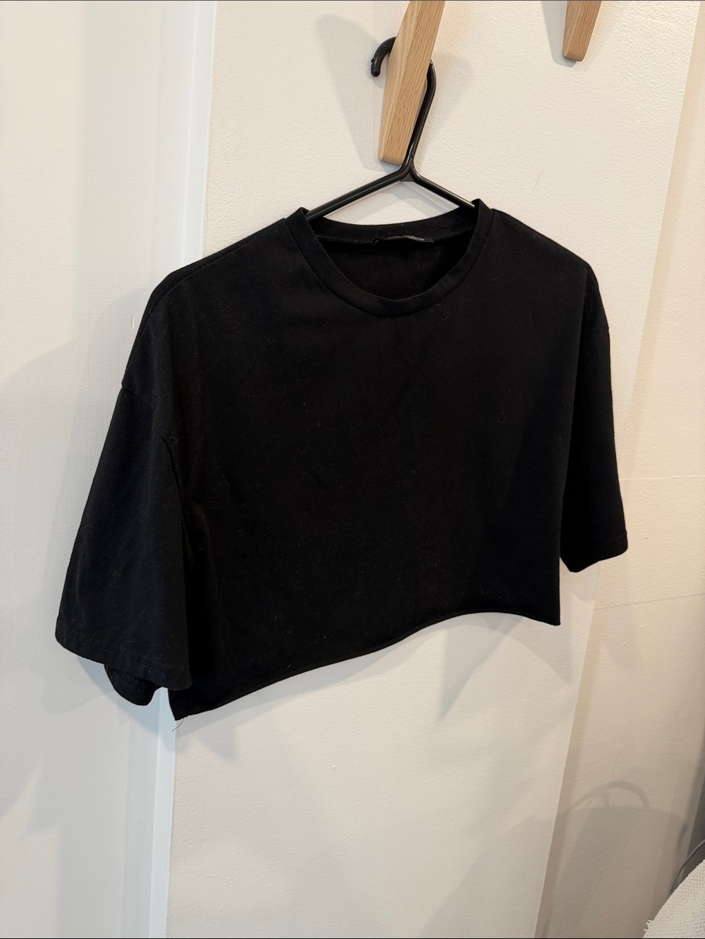 Women’s Black Cropped Crewneck T-Shirt